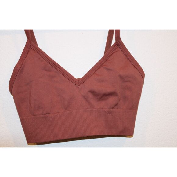 Lululemon Ebb to Street Bra Light Support, C/D Cup Ancient Copper size 2 no pads - Picture 9 of 9